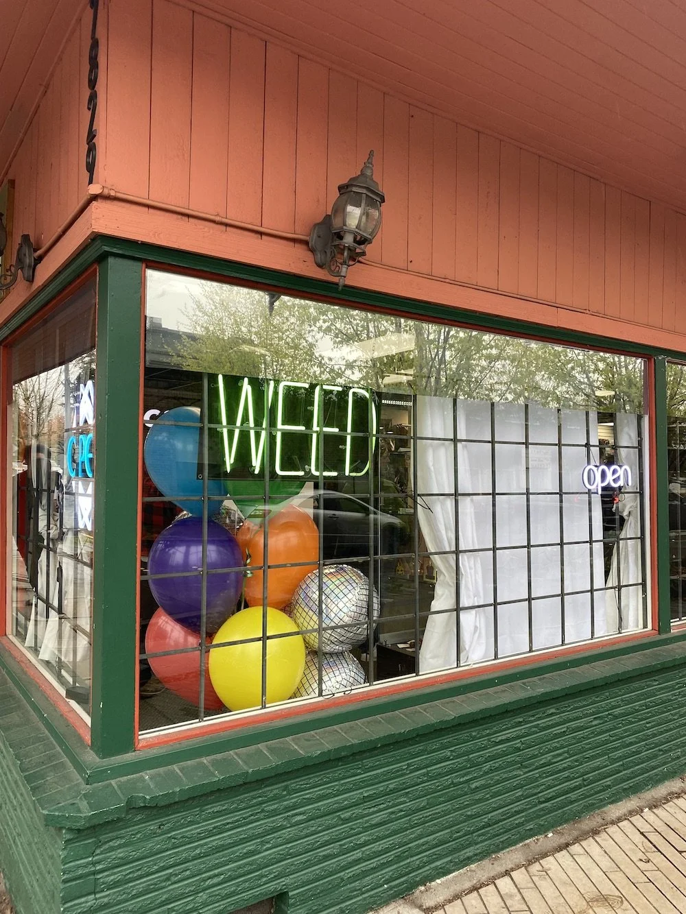 Behind the Scenes of a Dispensary with Sisi Campbell — Hashtag